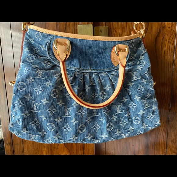 🎈SOLD❤️💎Louis Vuitton Cabby Denim MM Beautiful - Picture 13 of 16